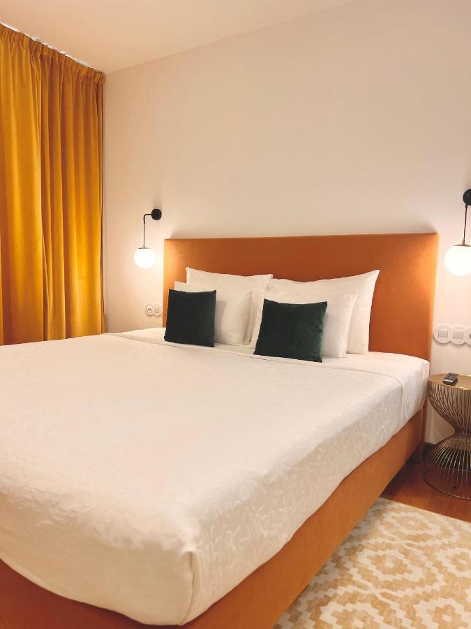 145 Townhouse Otel Ílhavo Dış mekan fotoğraf