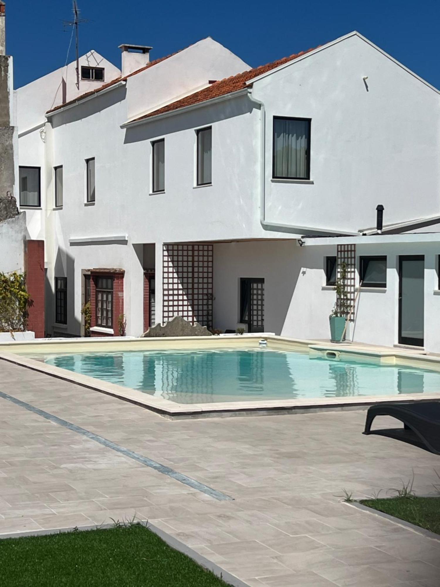 145 Townhouse Otel Ílhavo Dış mekan fotoğraf